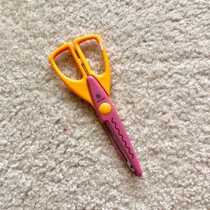 ProvoCraft Wavy Edge Scissors